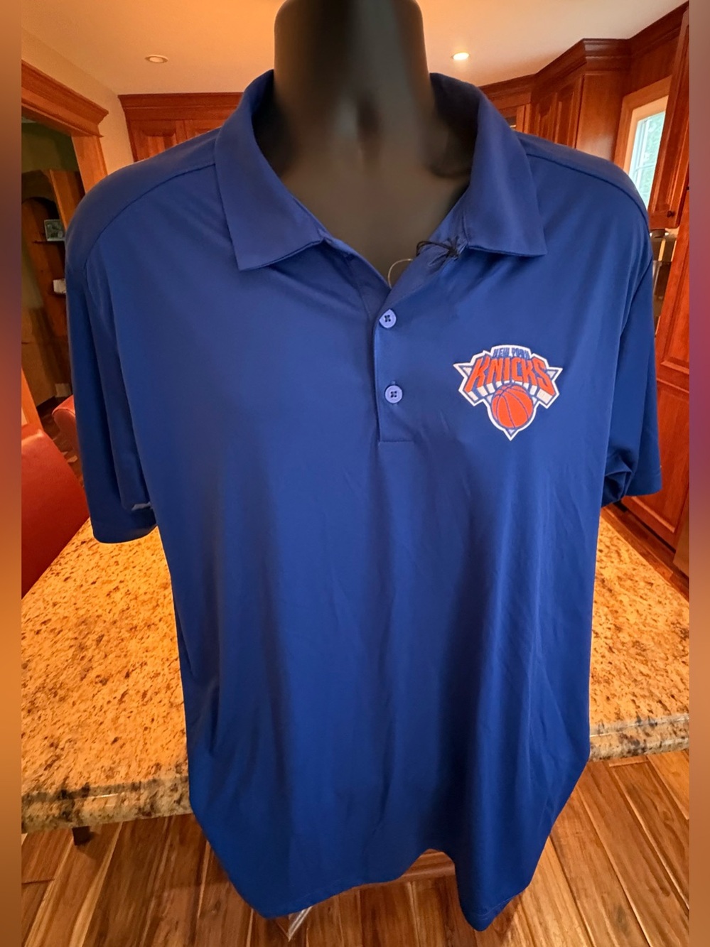 Antigua NBA New York KNICKS Performance‎ Polo Shirt. Sharp blue with logo. NWT